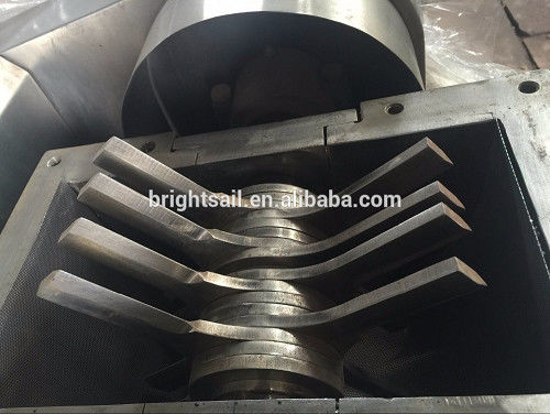 12 tot 120 Mesh Fineness Leaf Grinder Machine 10 aan 500kg per U-Capaciteit